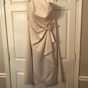 👗Beautiful Formal/Wedding Dress 👗